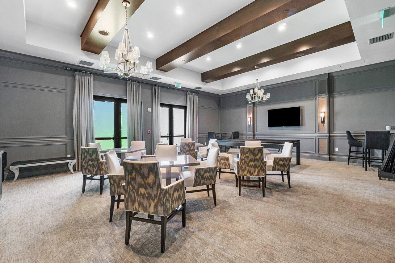 17939 Lake Azure Way