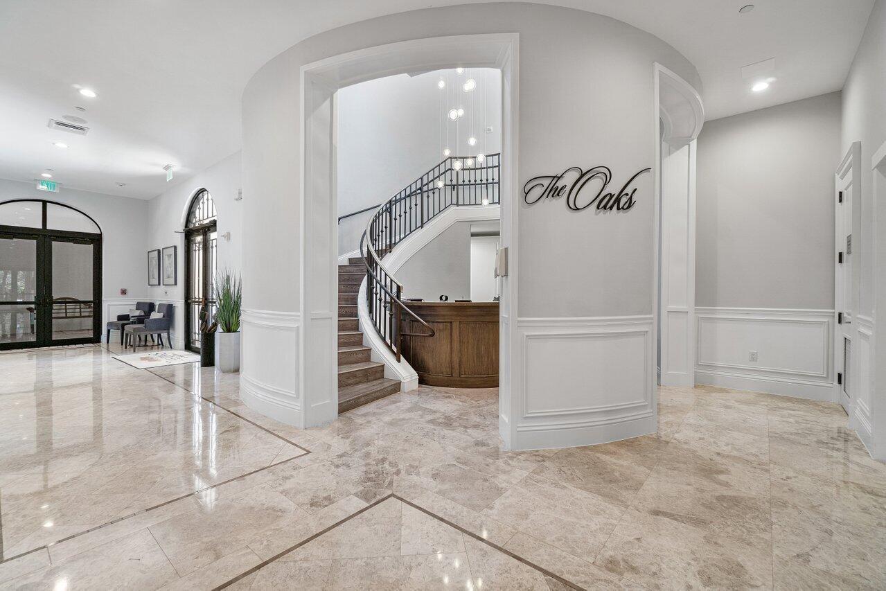 17939 Lake Azure Way