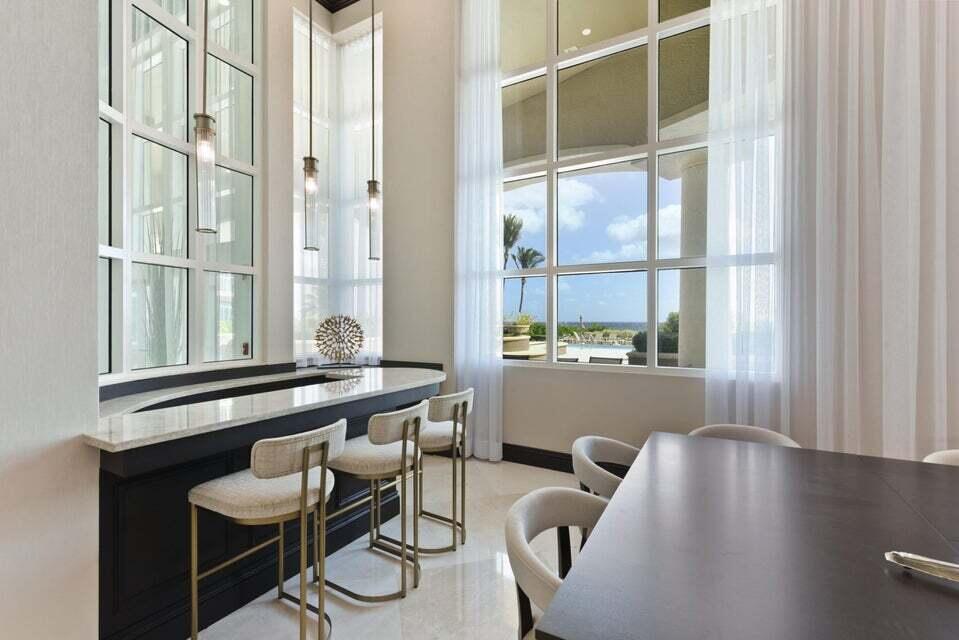 1063 Hillsboro Mile 301