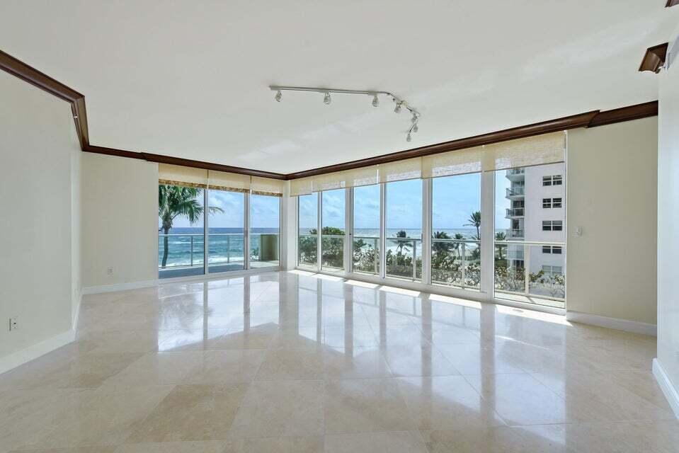 1063 Hillsboro Mile 301