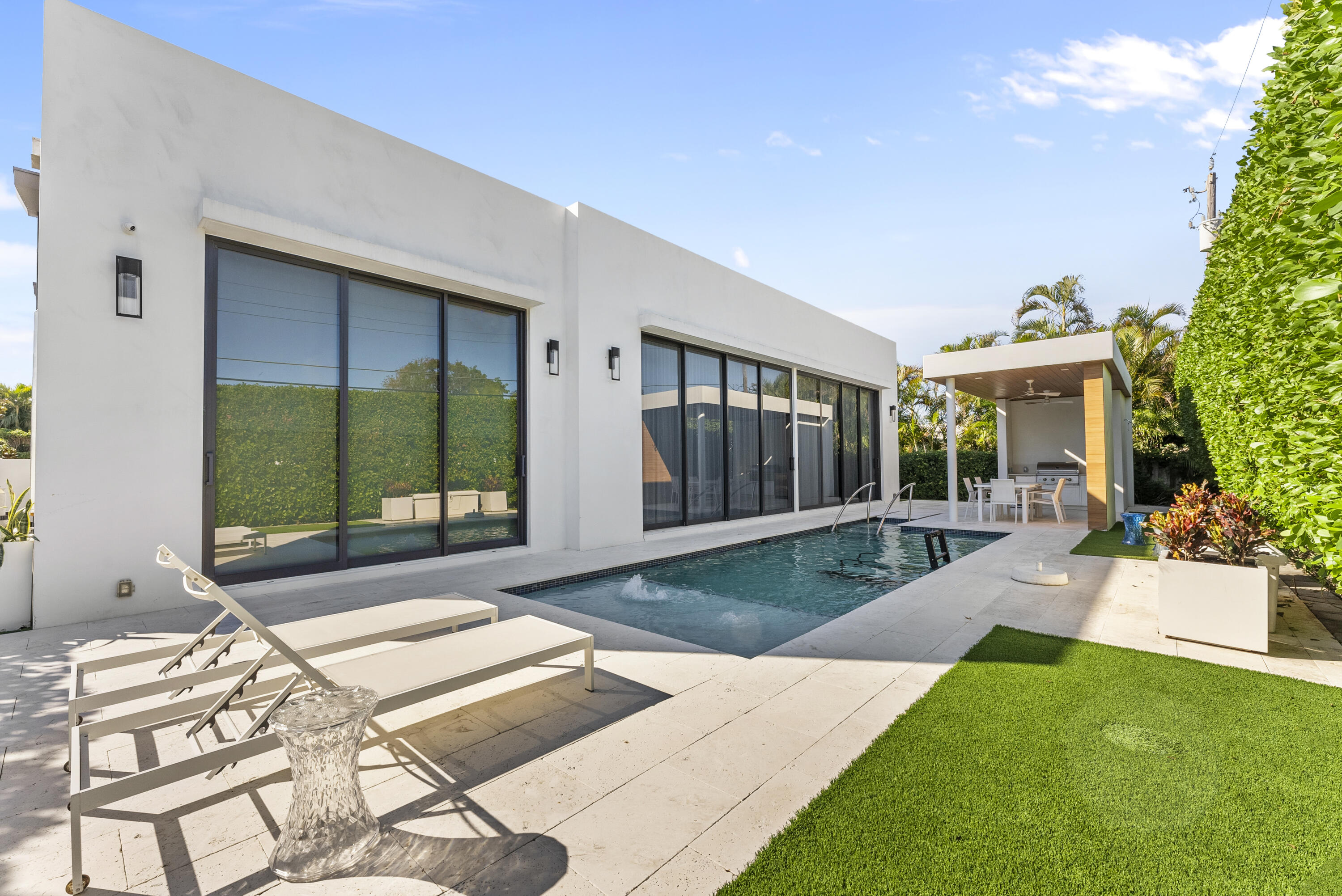 811 Granada Drive