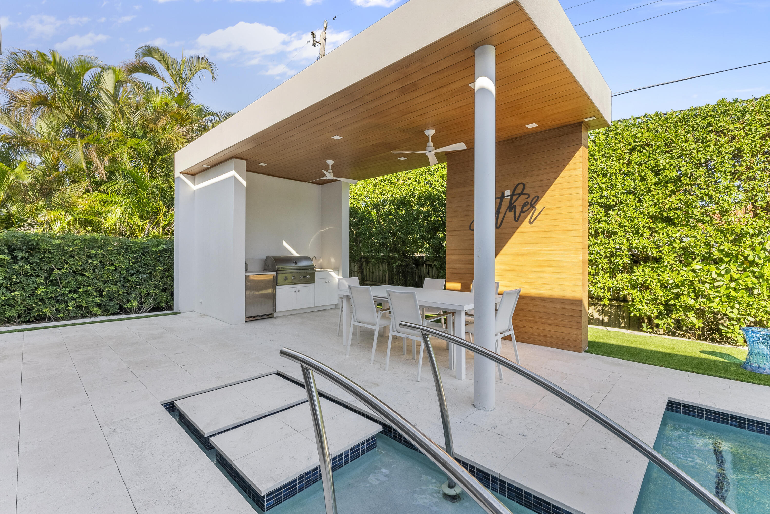 811 Granada Drive