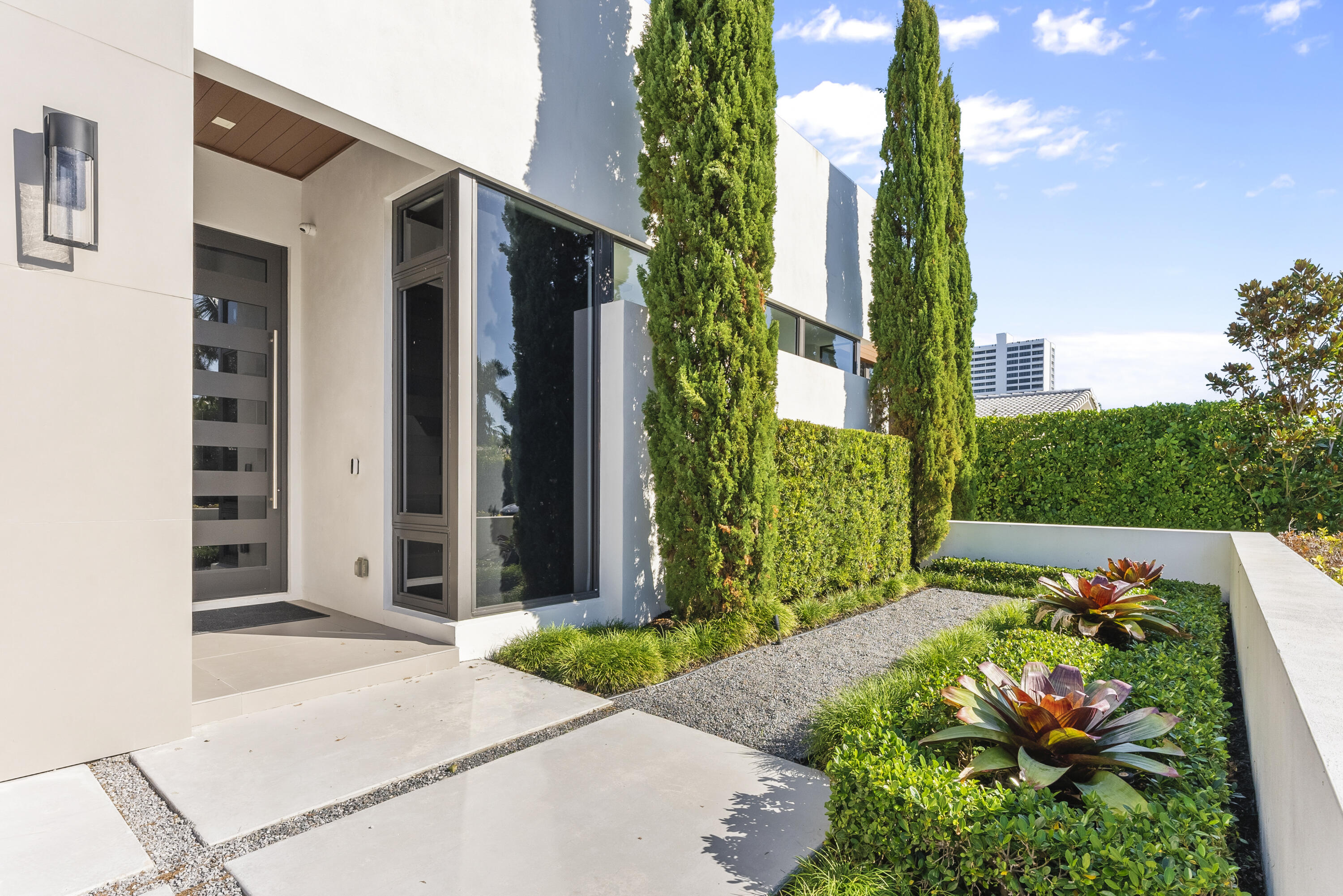 811 Granada Drive