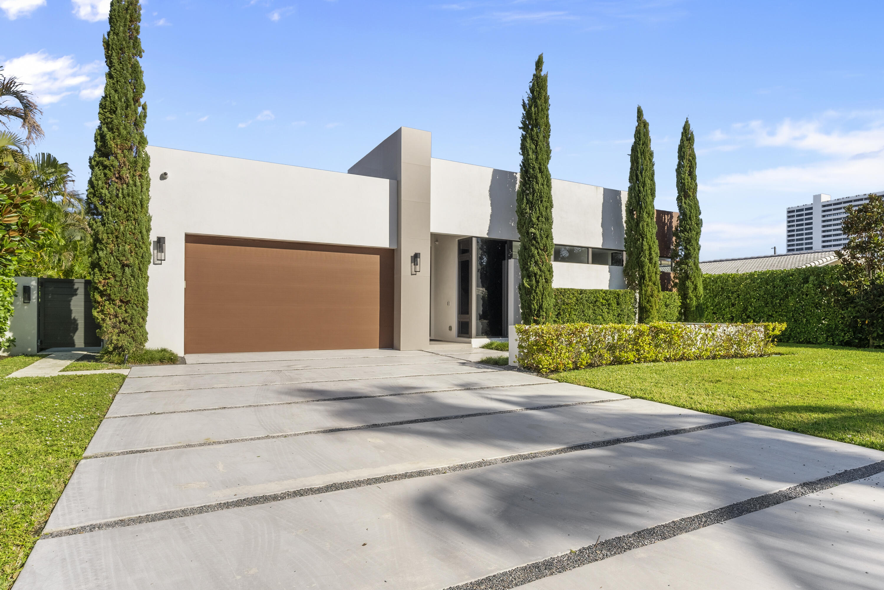 811 Granada Drive
