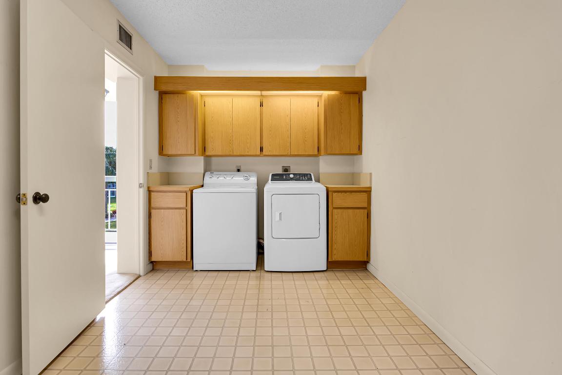 2791 Village Boulevard 303, West Palm Beach Unit: 303