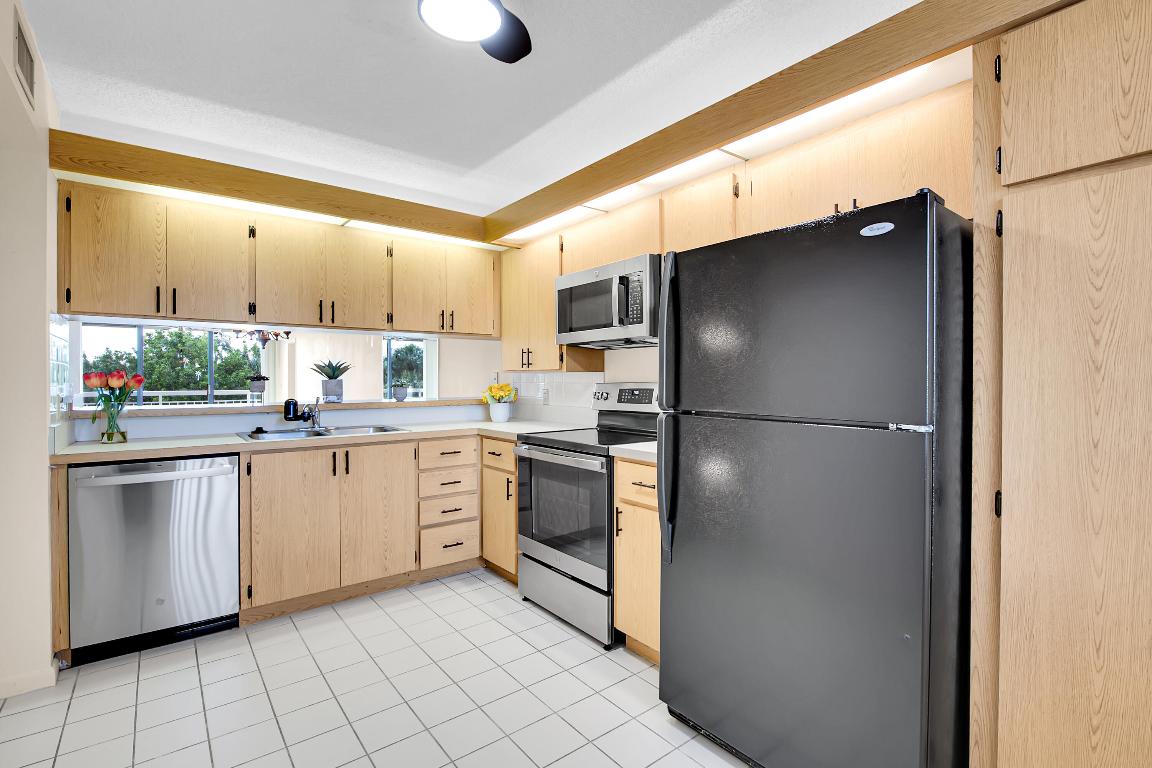 2791 Village Boulevard 303, West Palm Beach Unit: 303