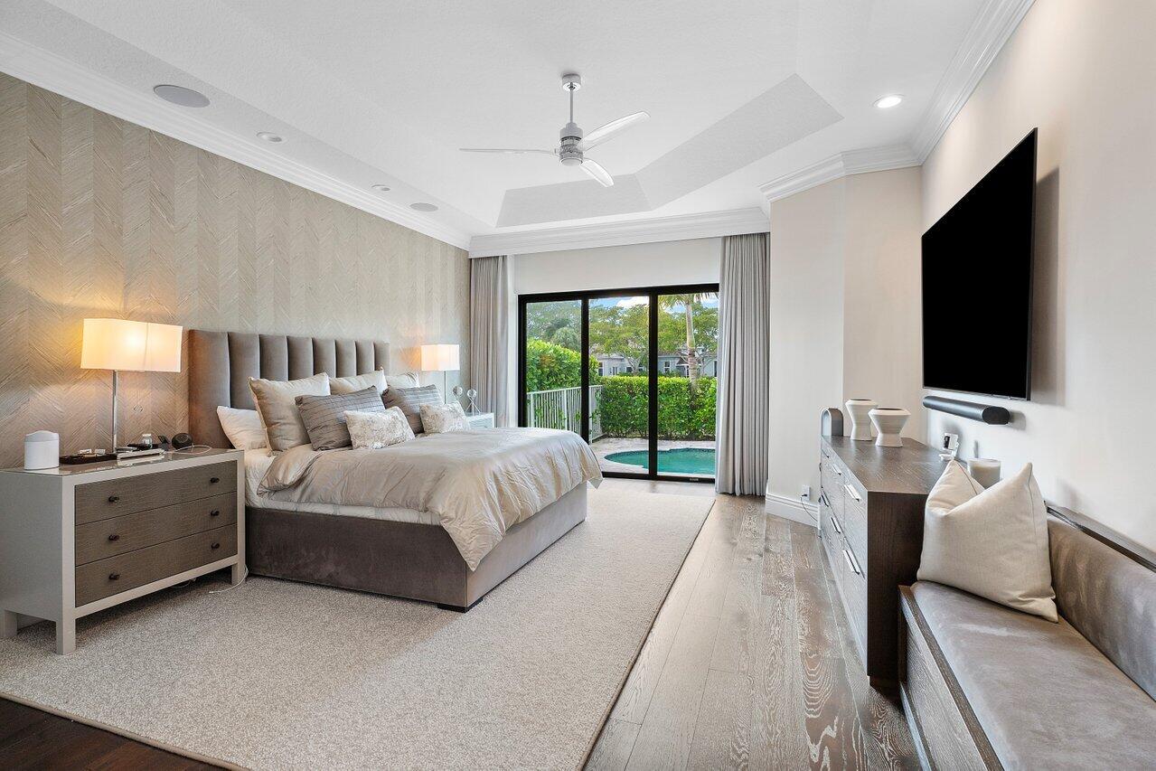 5639 NW Regency Circle