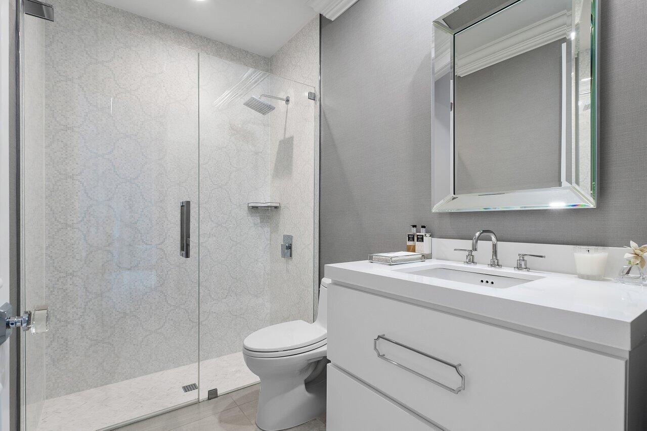 5639 NW Regency Circle