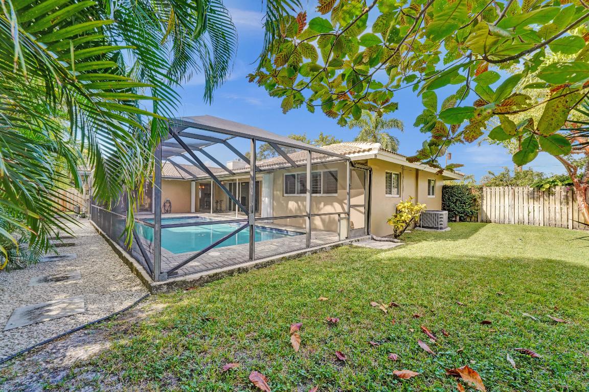 2220 NE 32nd Street, Lighthouse Point