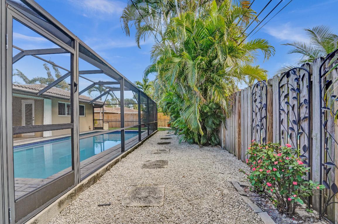 2220 NE 32nd Street, Lighthouse Point