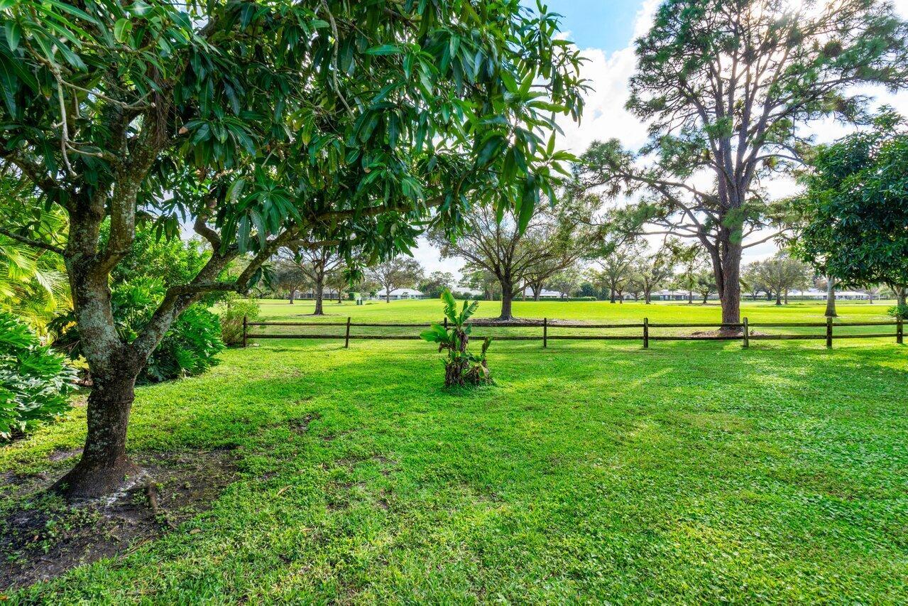 650 Atlantis Estates Way