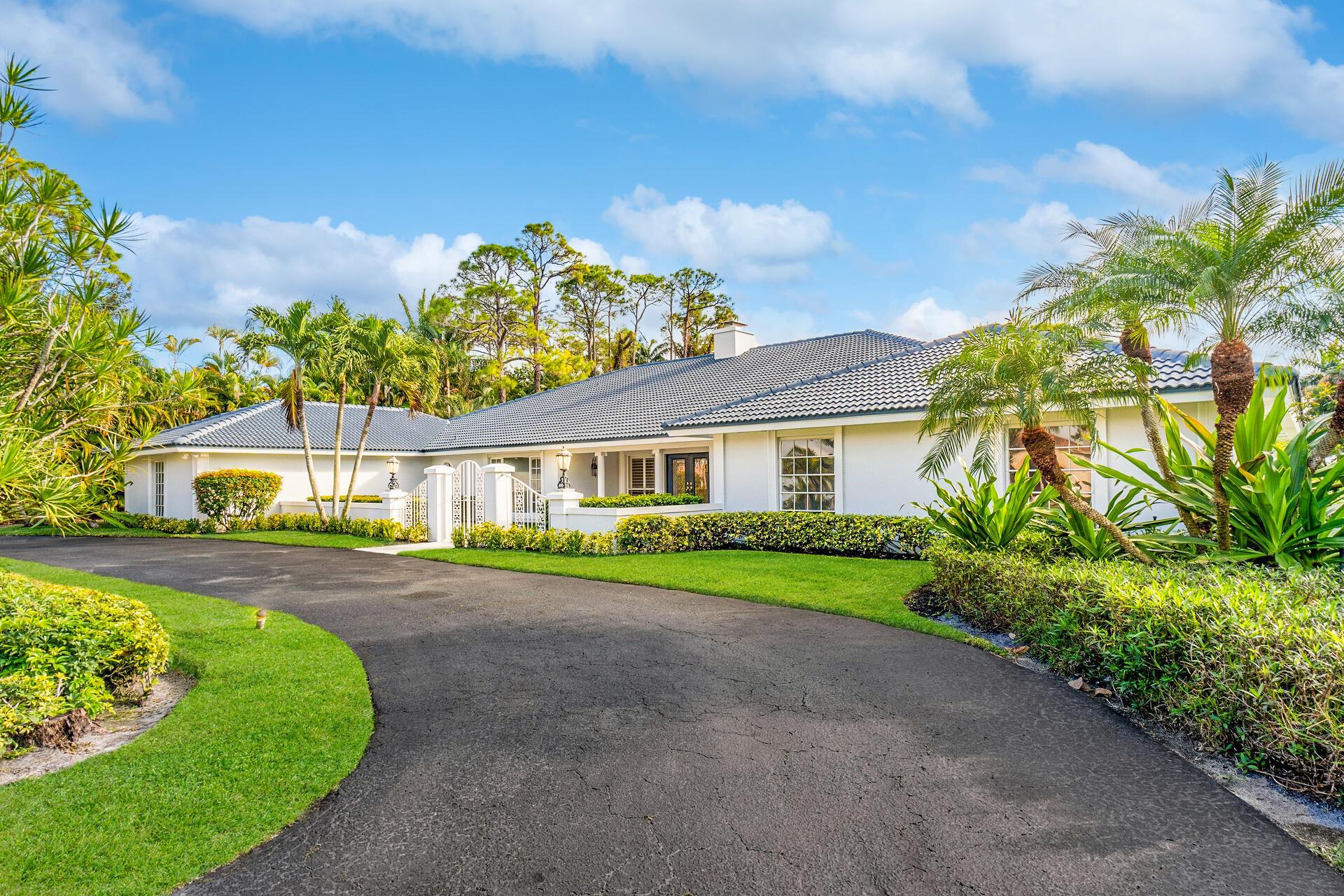 650 Atlantis Estates Way