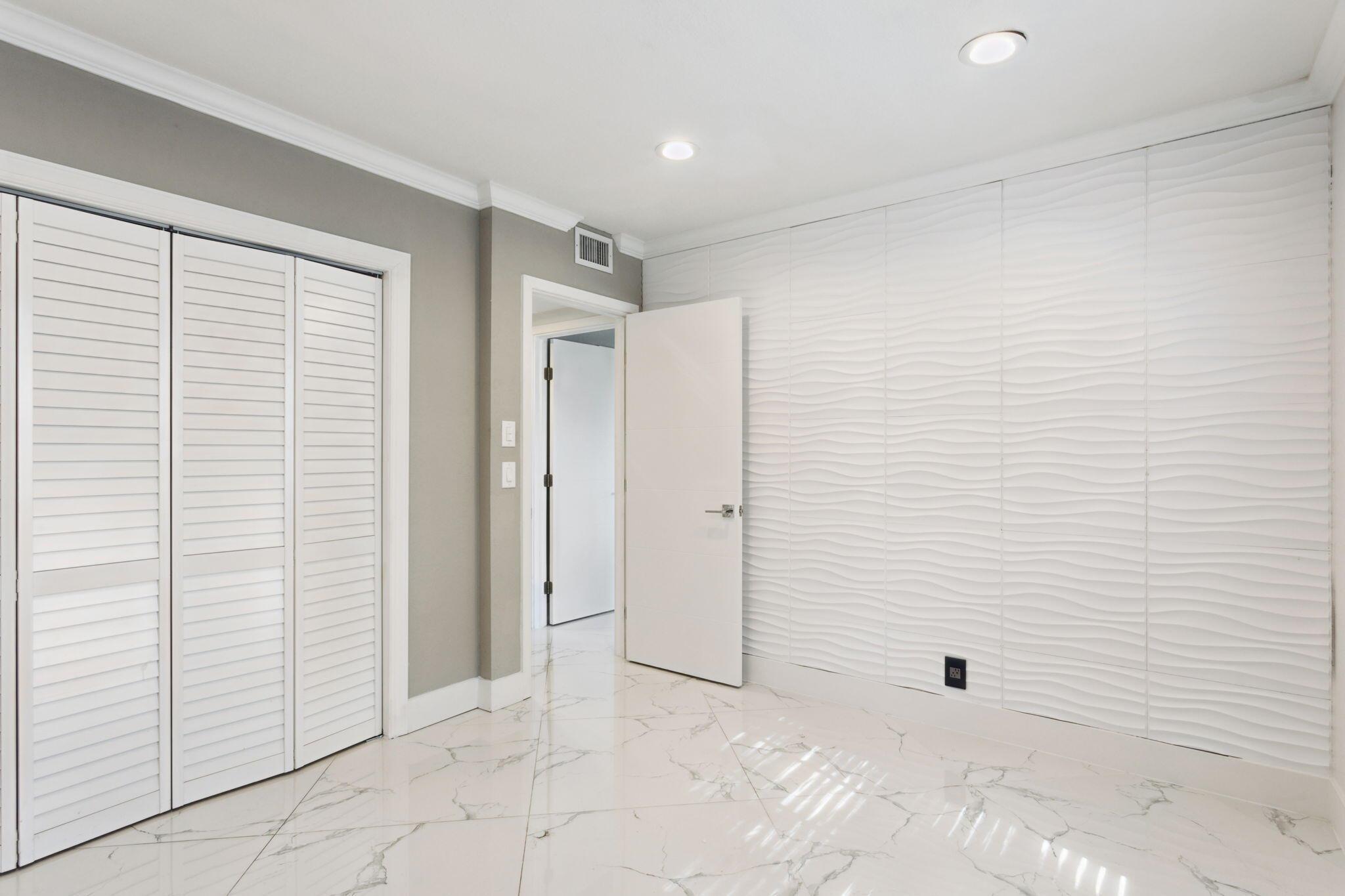 2191 NE 68th Street 401