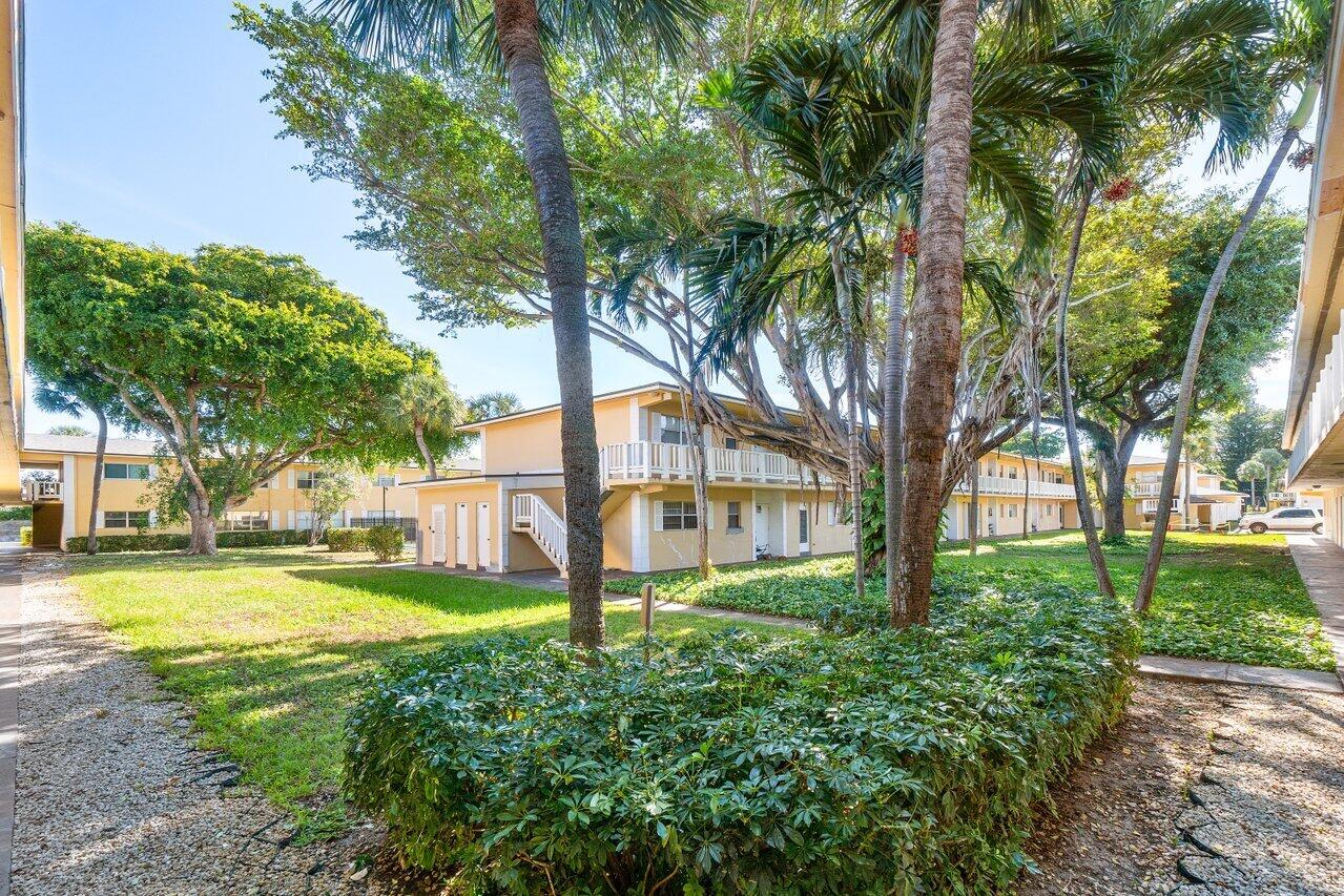 420 SE 2nd Avenue B2