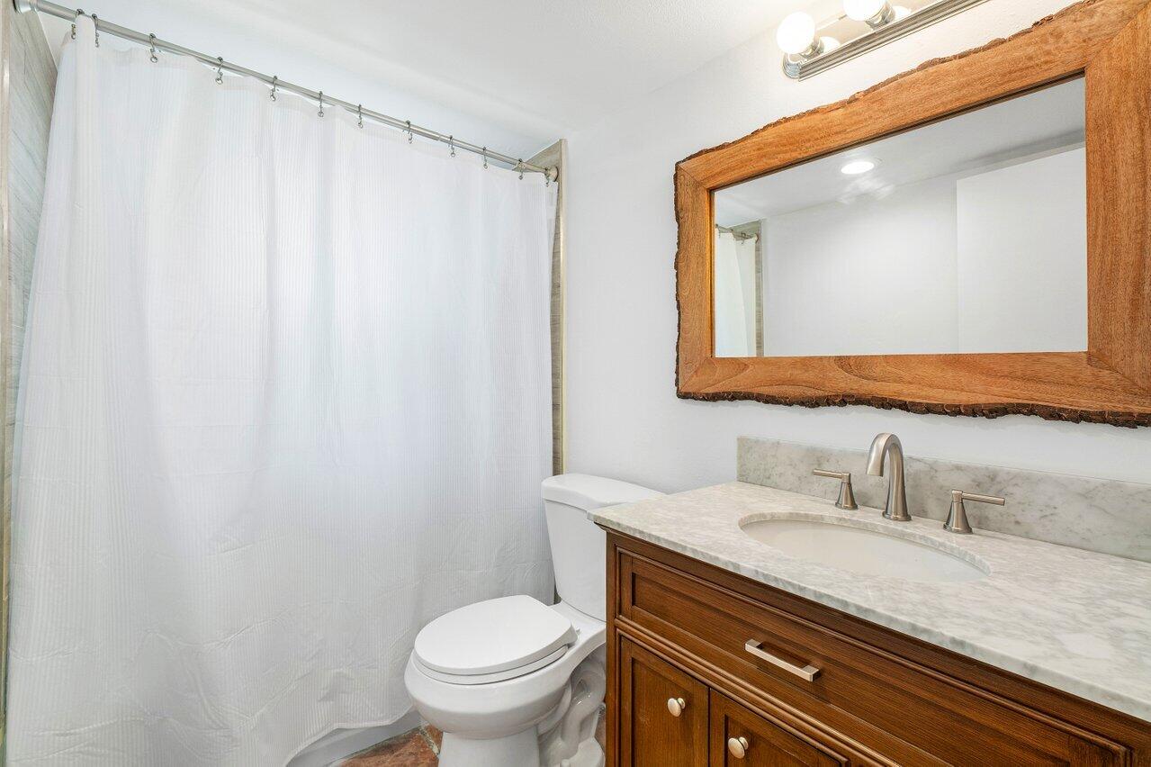 420 SE 2nd Avenue B2