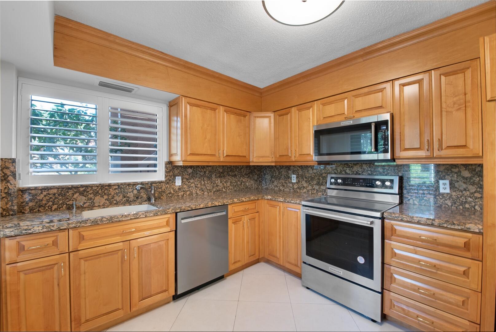 11282 Green Lake Drive 104, Boynton Beach Unit: 104