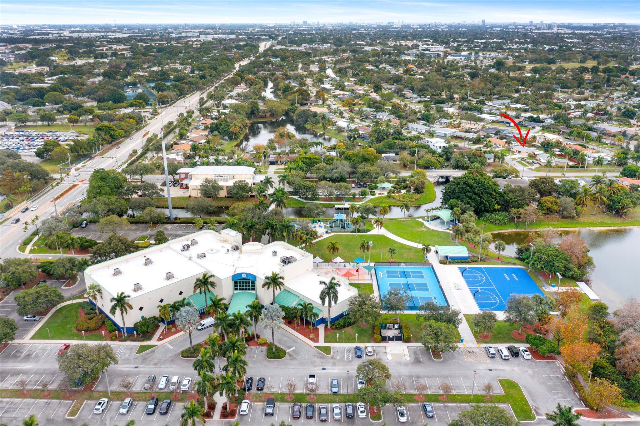 4440 NW 10th Street
