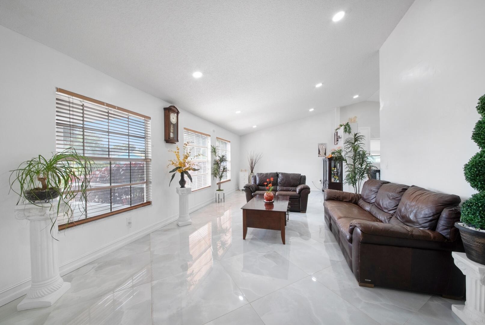 7903 Burlwood Lane