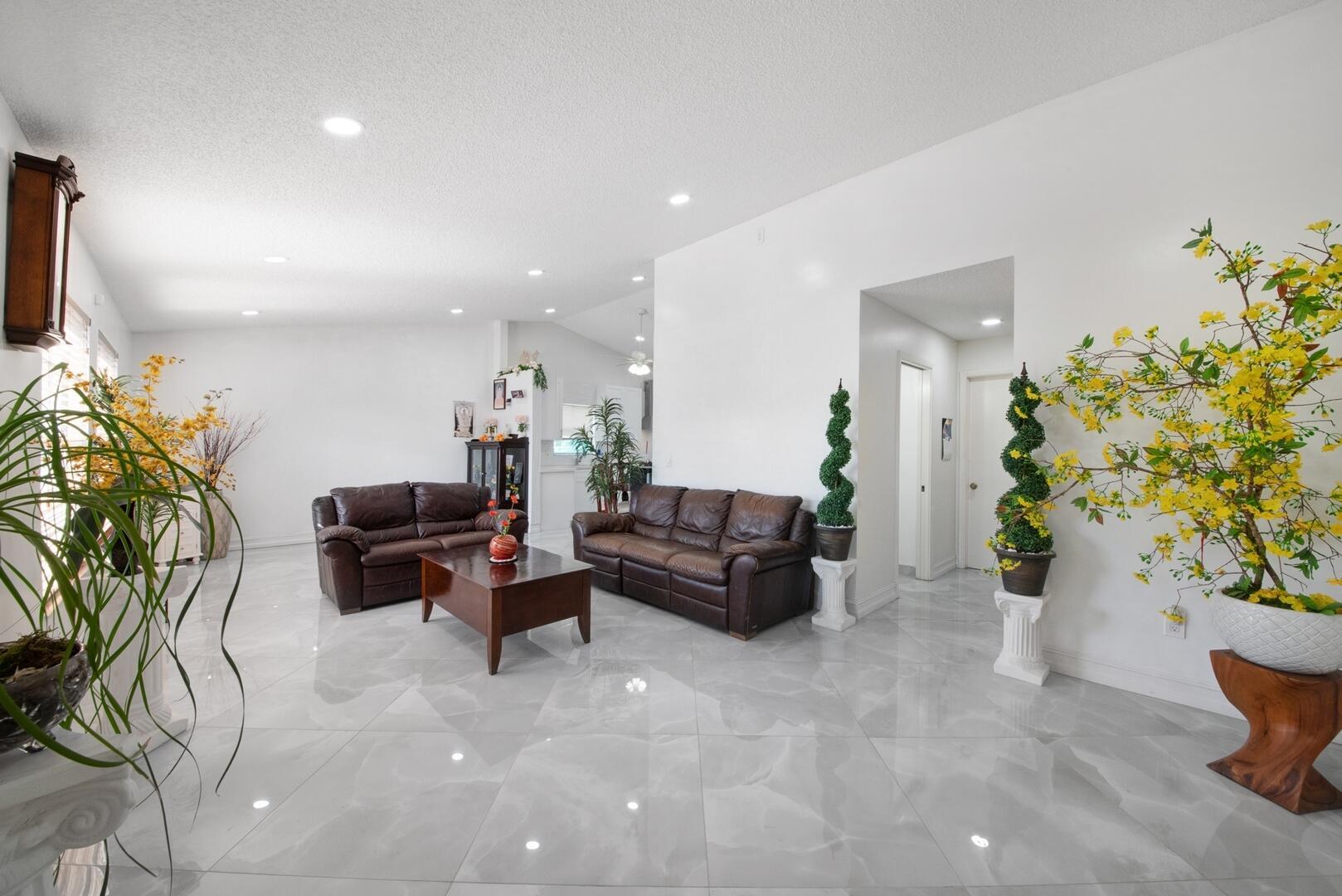 7903 Burlwood Lane