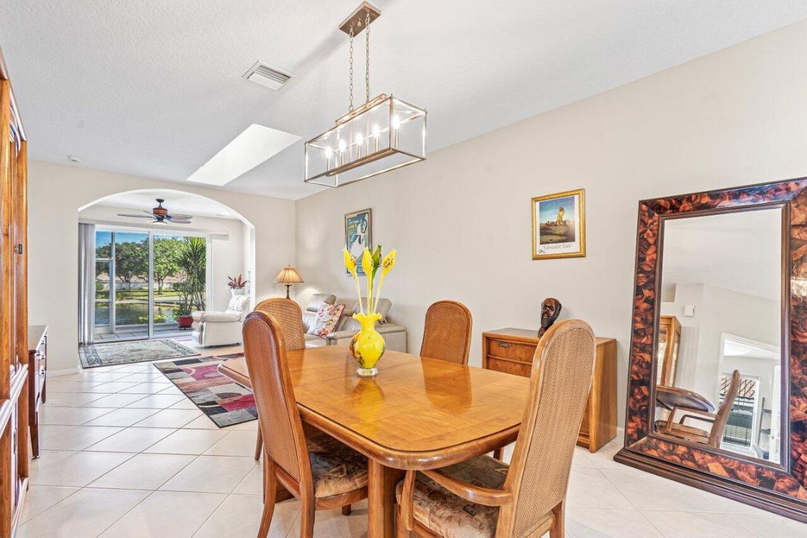 9648 Crescent View Drive N, Boynton Beach