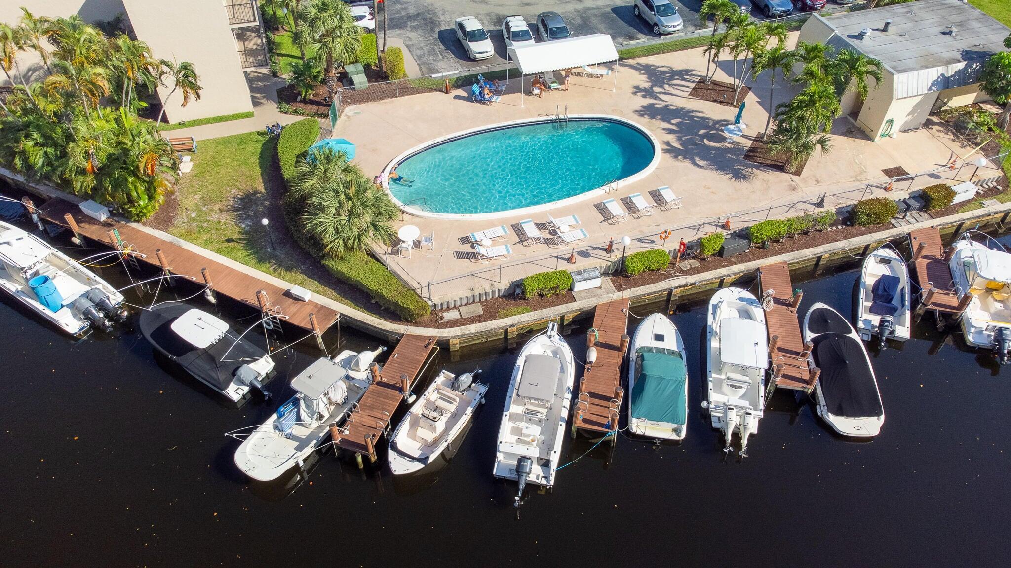 2 Royal Palm Way 105