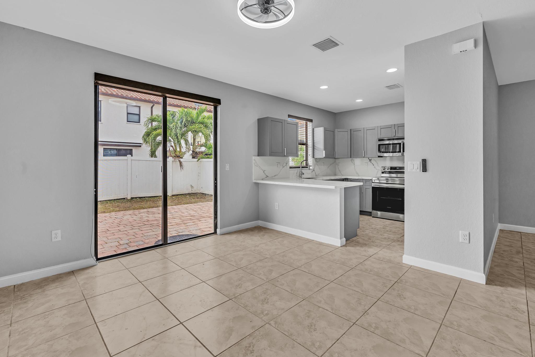 3320 W 90th Street, Hialeah