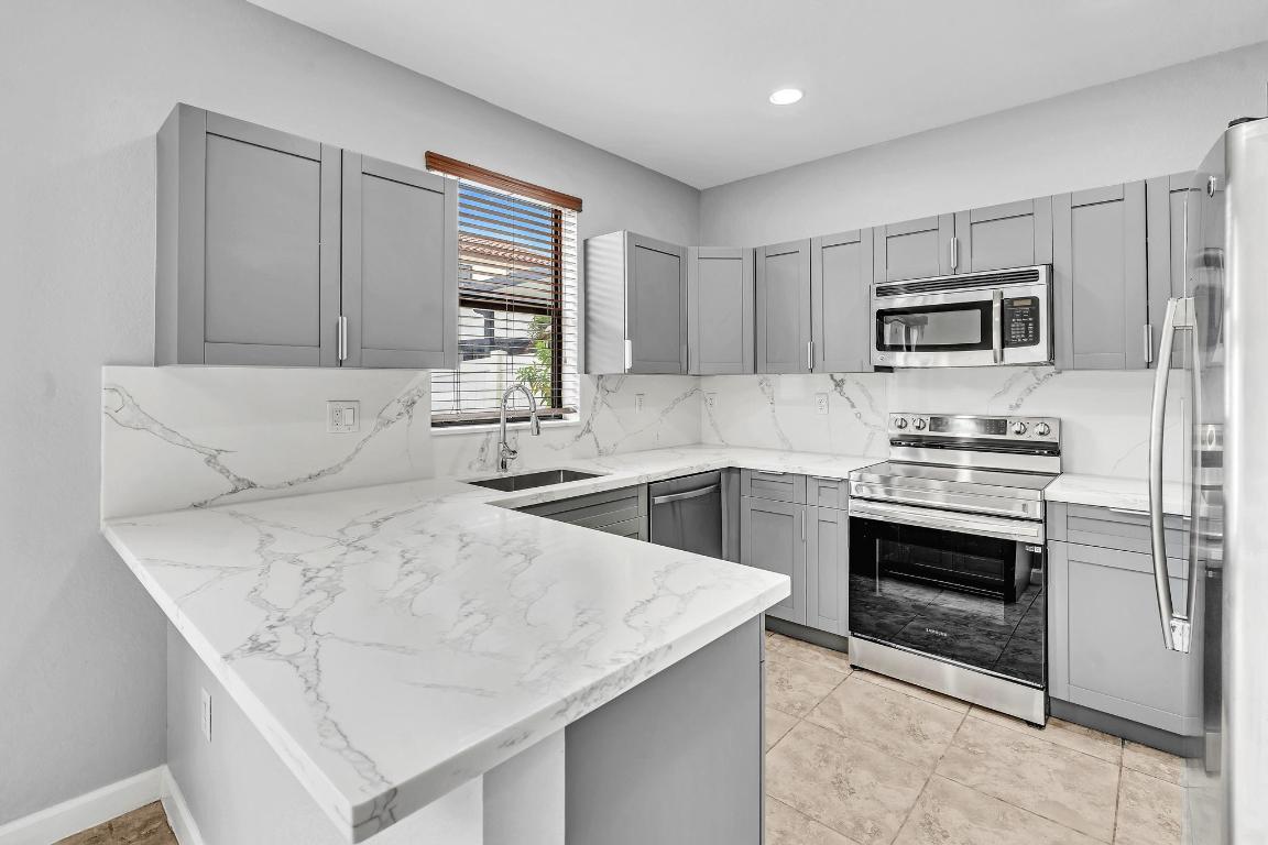 3320 W 90th Street, Hialeah