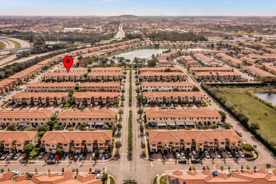 3320 W 90th Street, Hialeah