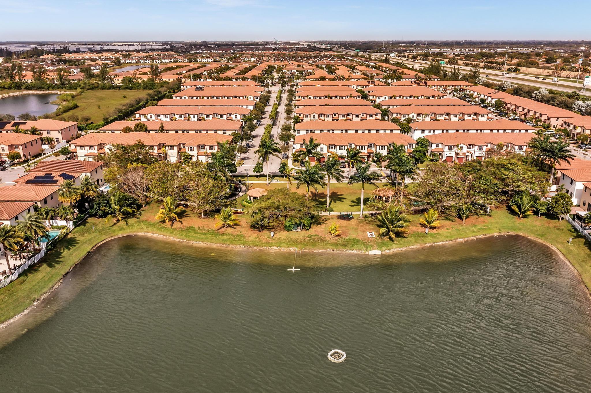 3320 W 90th Street, Hialeah