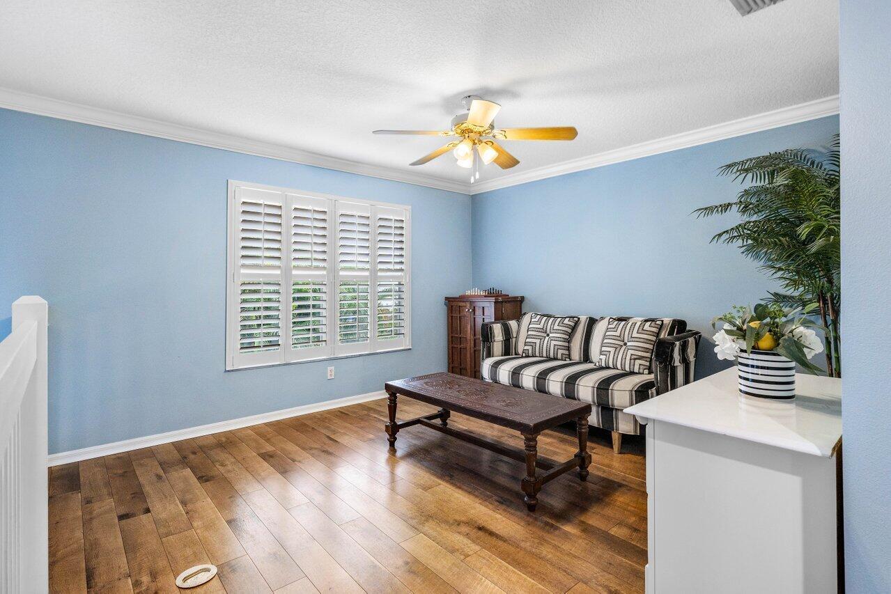 1132 Canoe Point