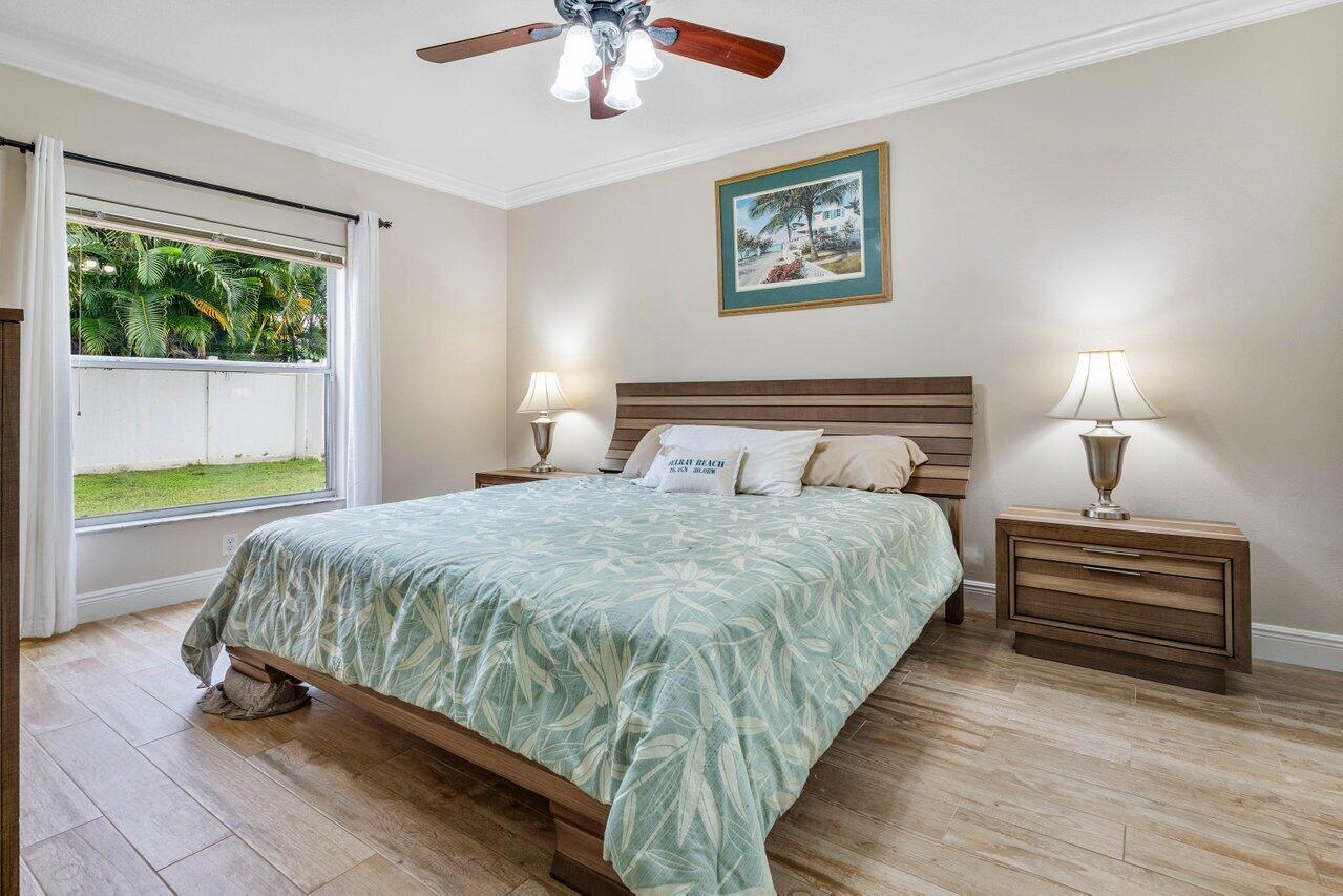 1132 Canoe Point