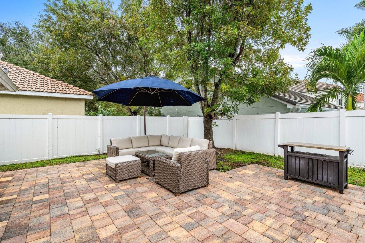 1132 Canoe Point