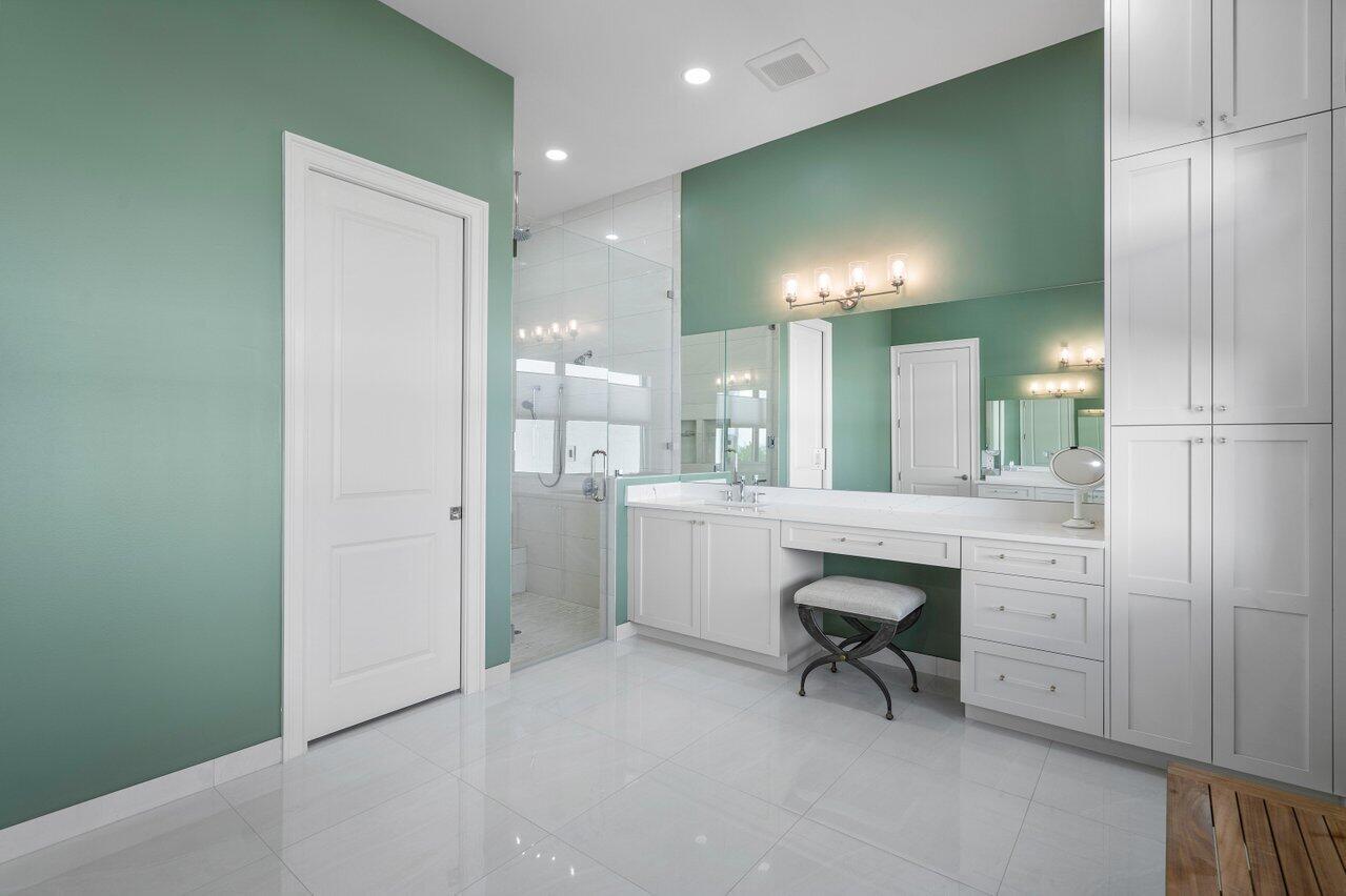 11200 Glen Orchard Lane