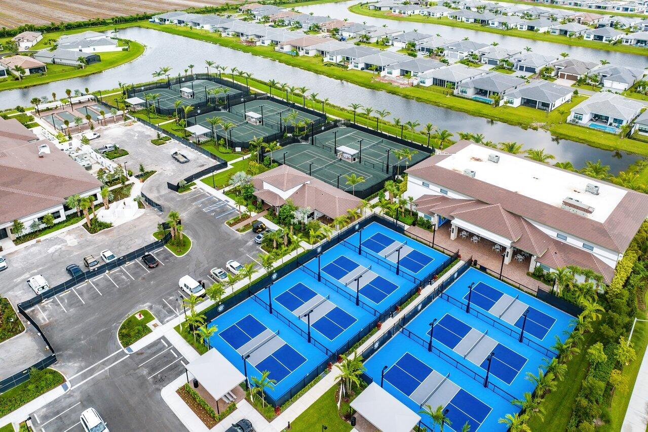 11200 Glen Orchard Lane