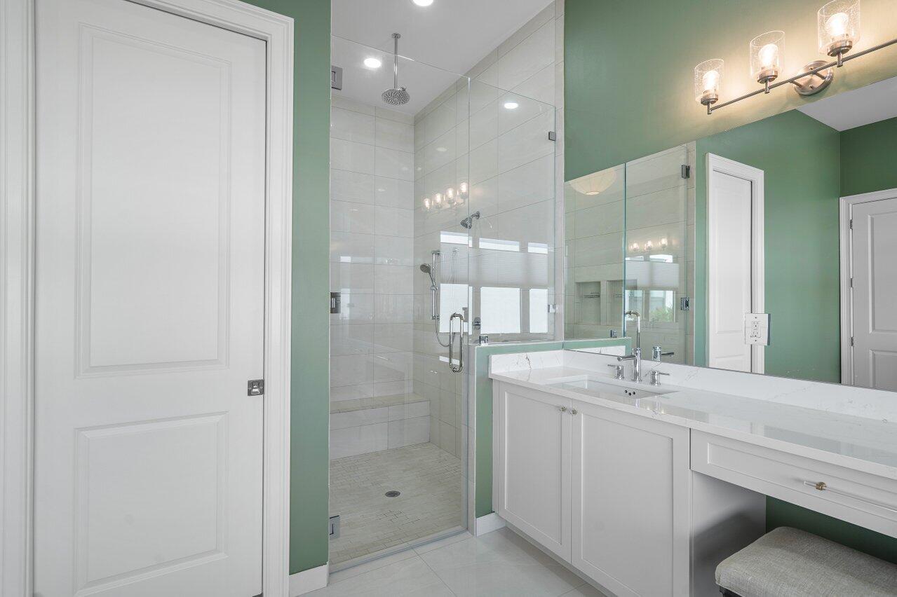 11200 Glen Orchard Lane