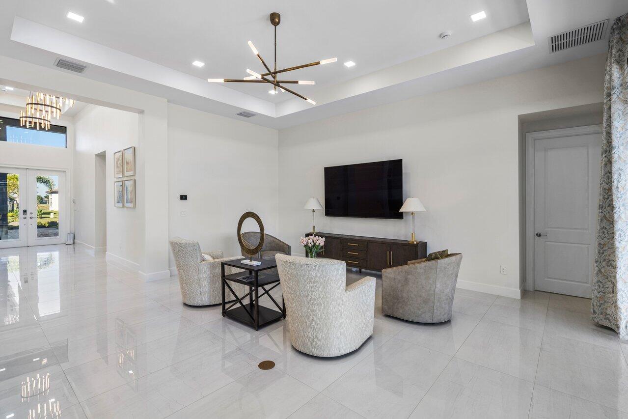 11200 Glen Orchard Lane