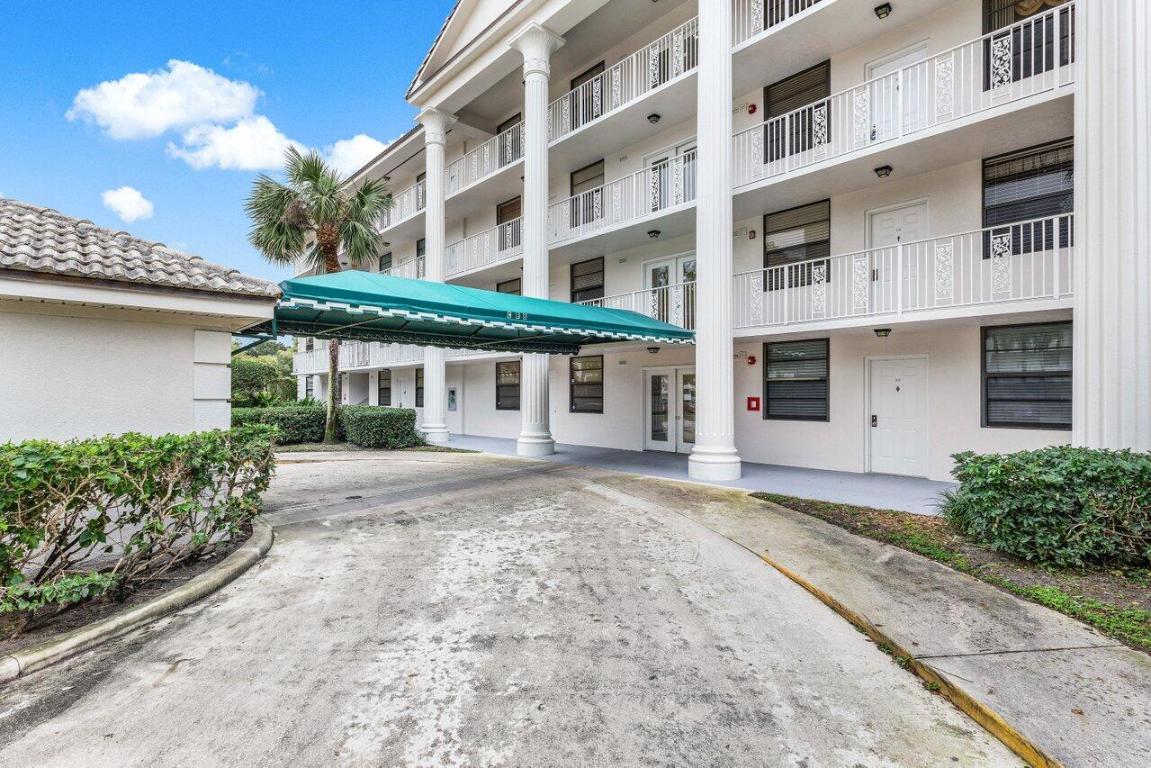 3630 Whitehall Drive #205, West Palm Beach Unit: #205