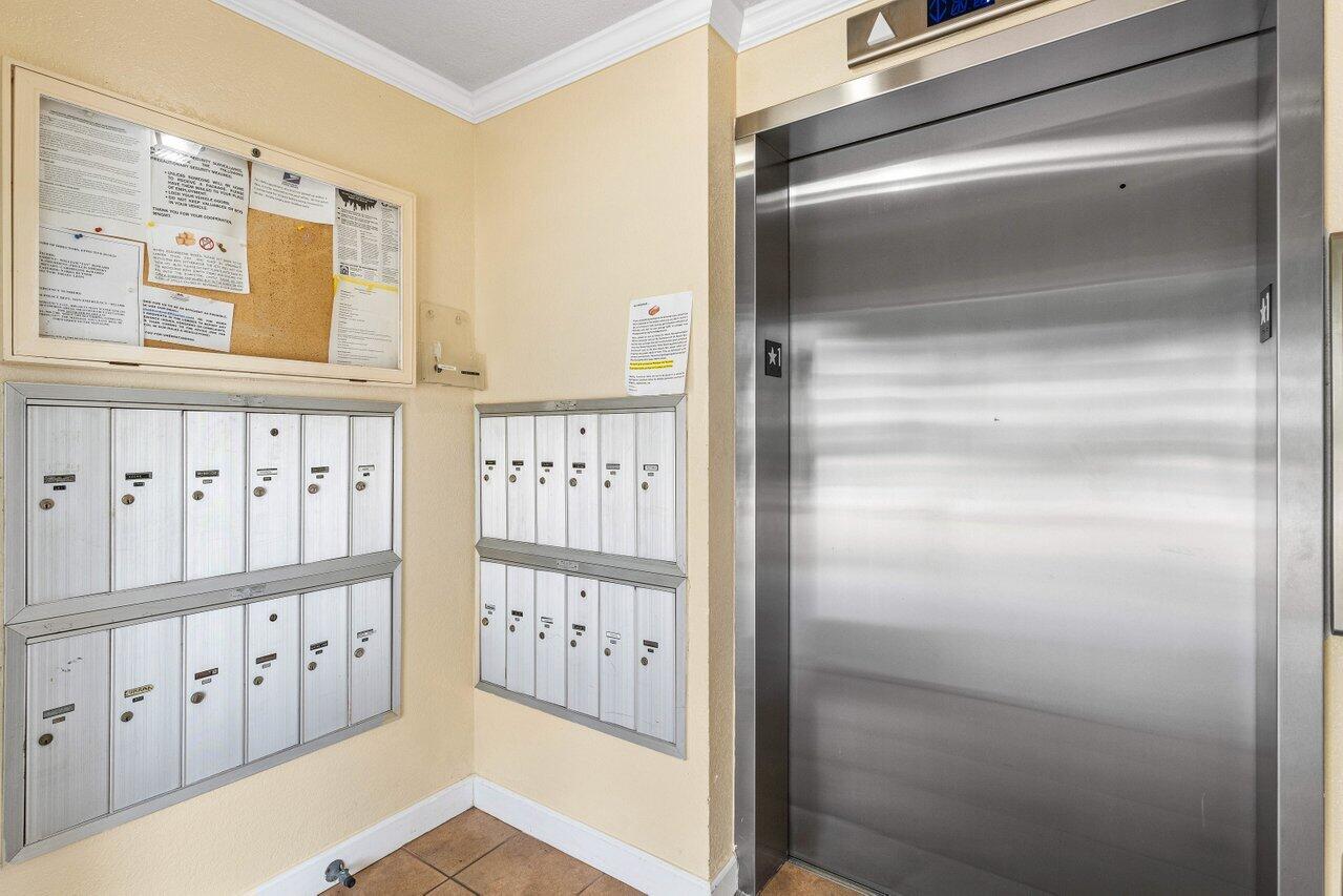 3630 Whitehall Drive #205, West Palm Beach Unit: #205