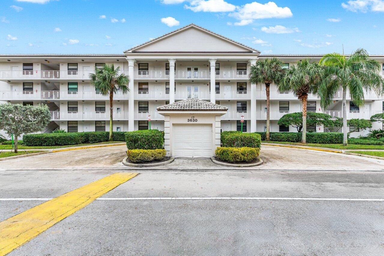 3630 Whitehall Drive #205, West Palm Beach Unit: #205