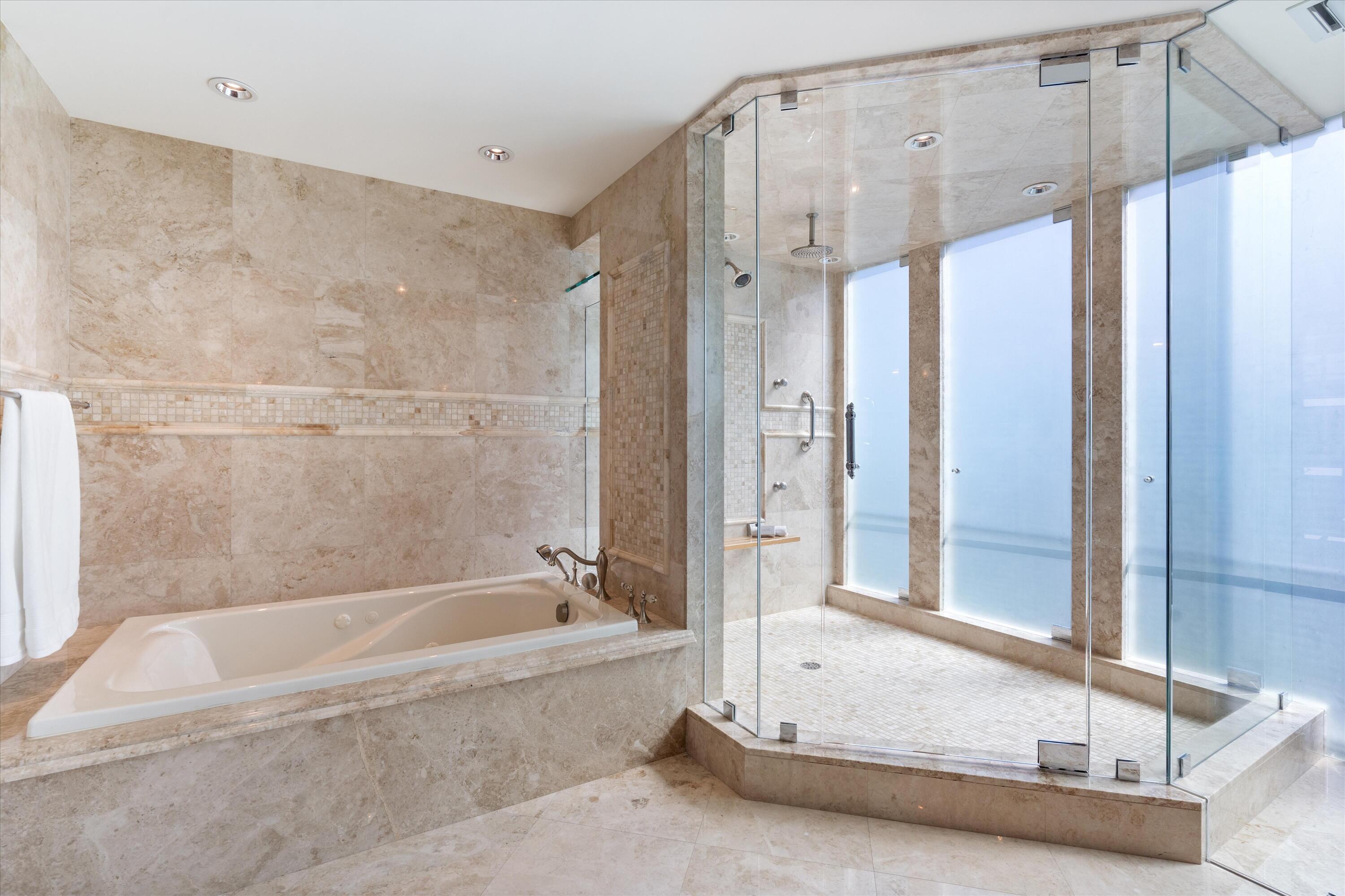 2155 S Ocean Boulevard 10