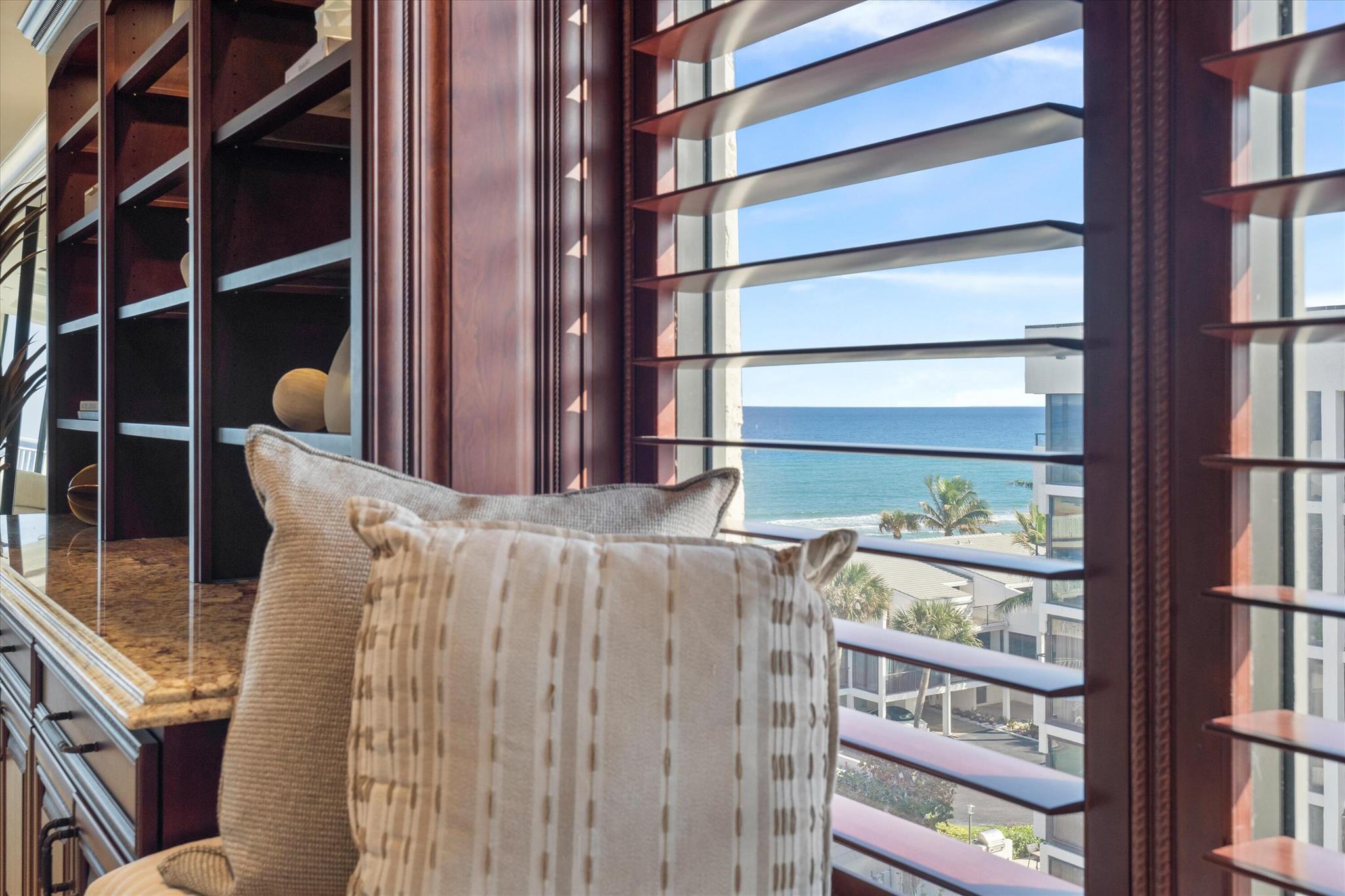 2155 S Ocean Boulevard 10