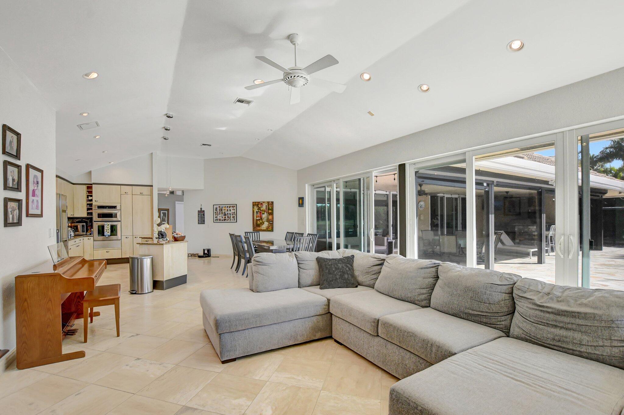 10710 Kirkaldy Lane, Boca Raton