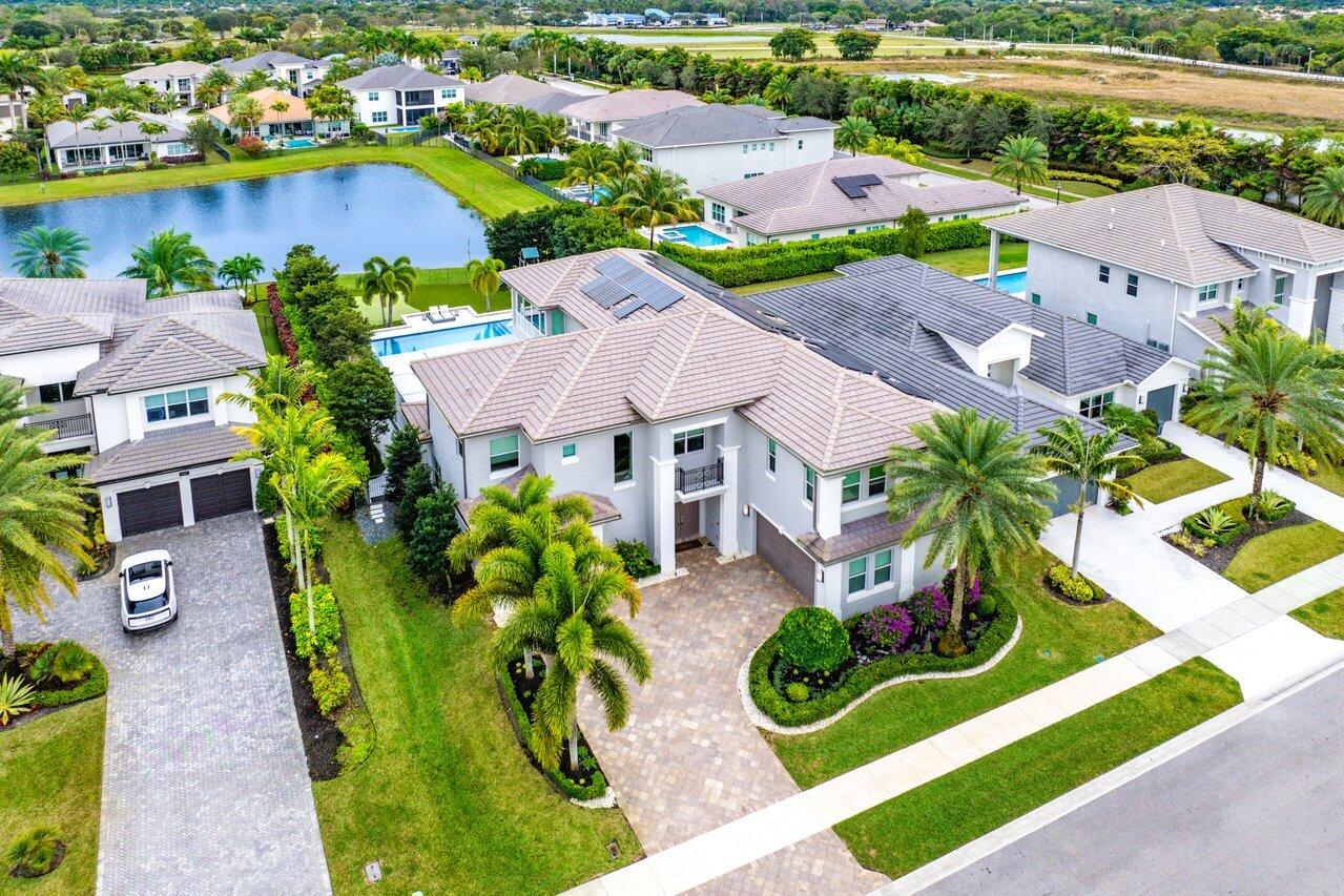 19878 Meadowside Lane