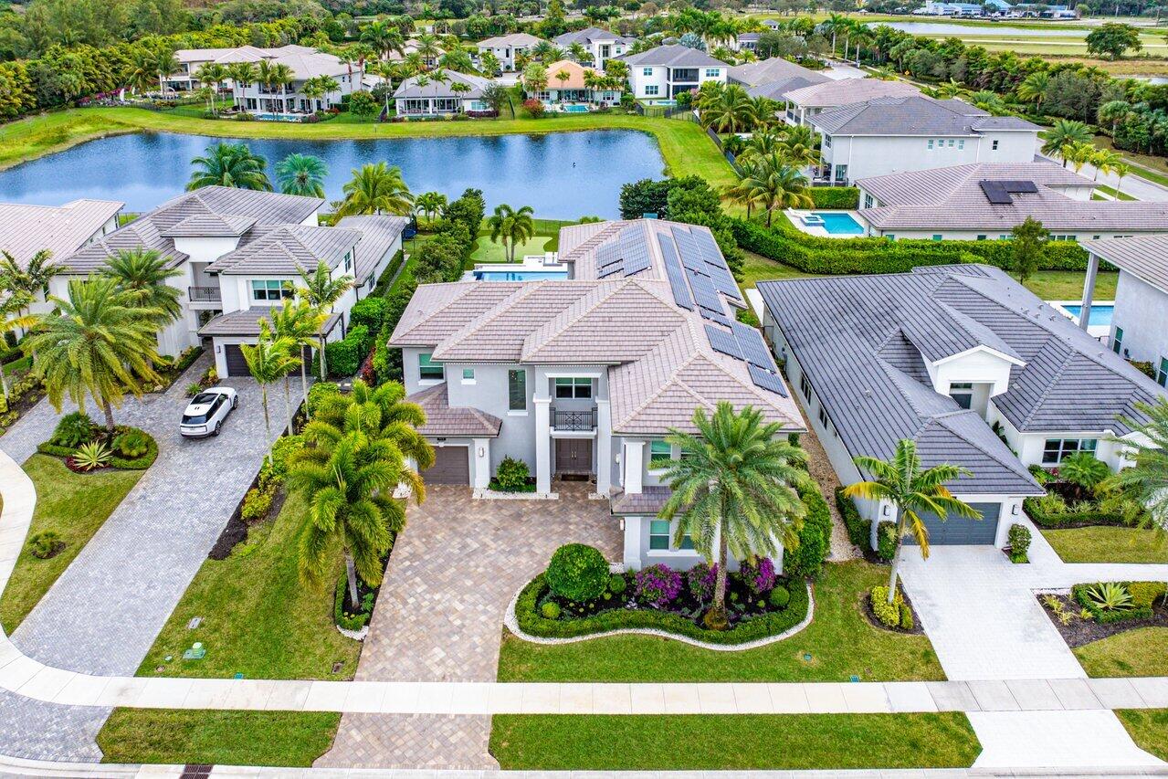 19878 Meadowside Lane