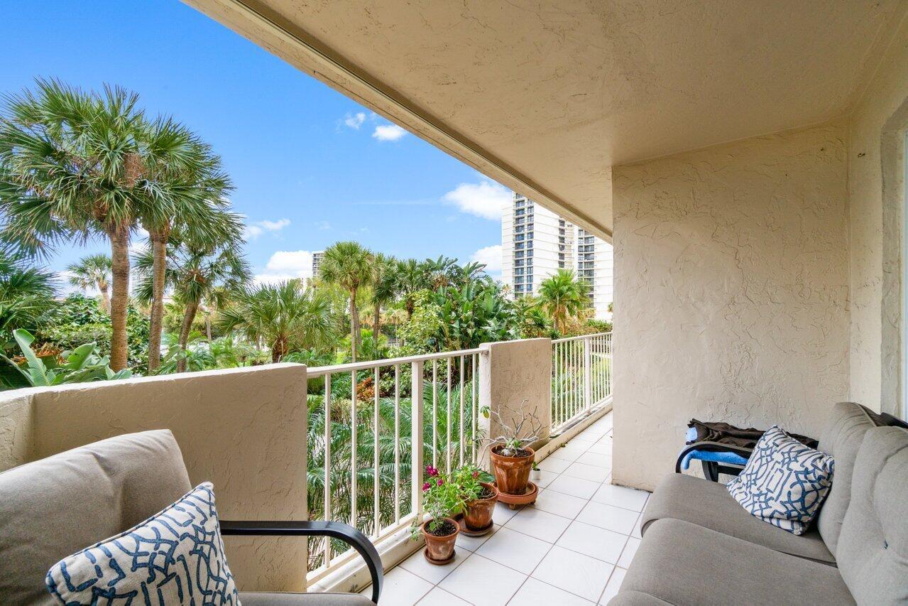 4301 N Ocean Boulevard 205