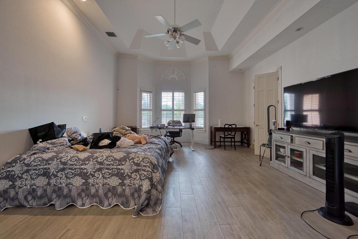 100 Glenbrook Court, Atlantis