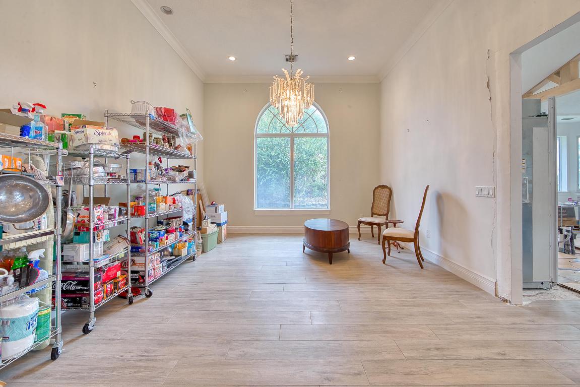 100 Glenbrook Court, Atlantis