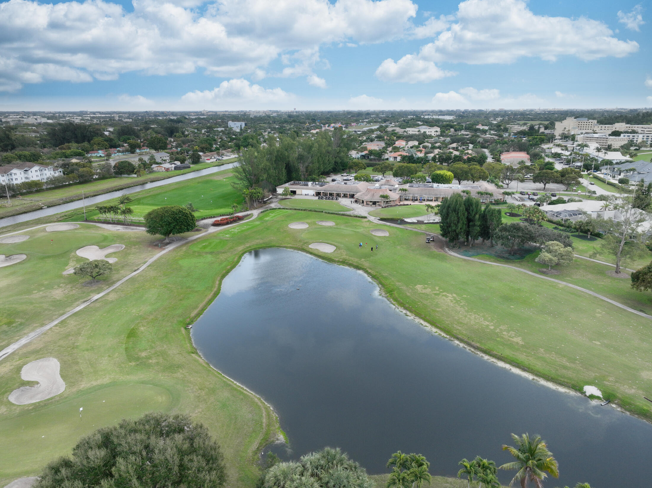 100 Glenbrook Court, Atlantis