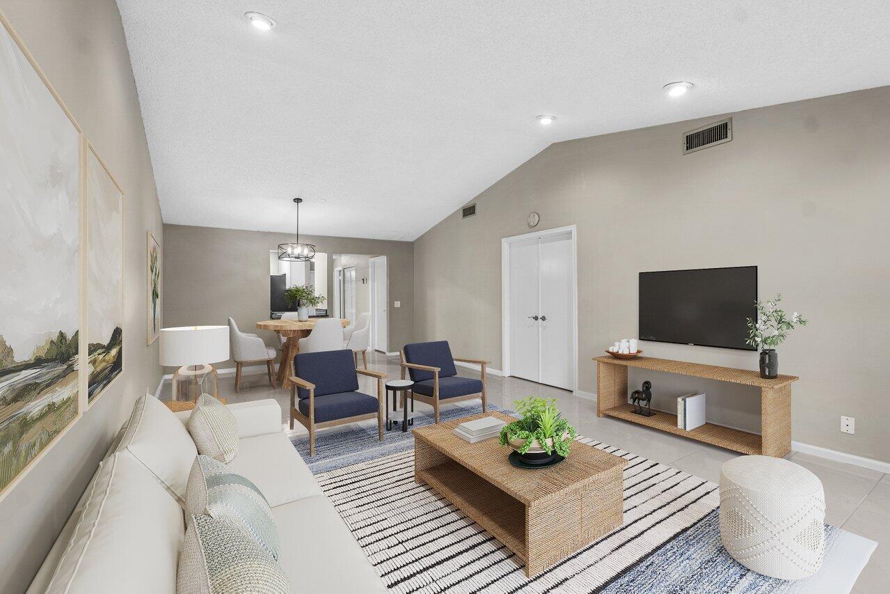 10137 Mangrove Drive 202, Boynton Beach Unit: 202