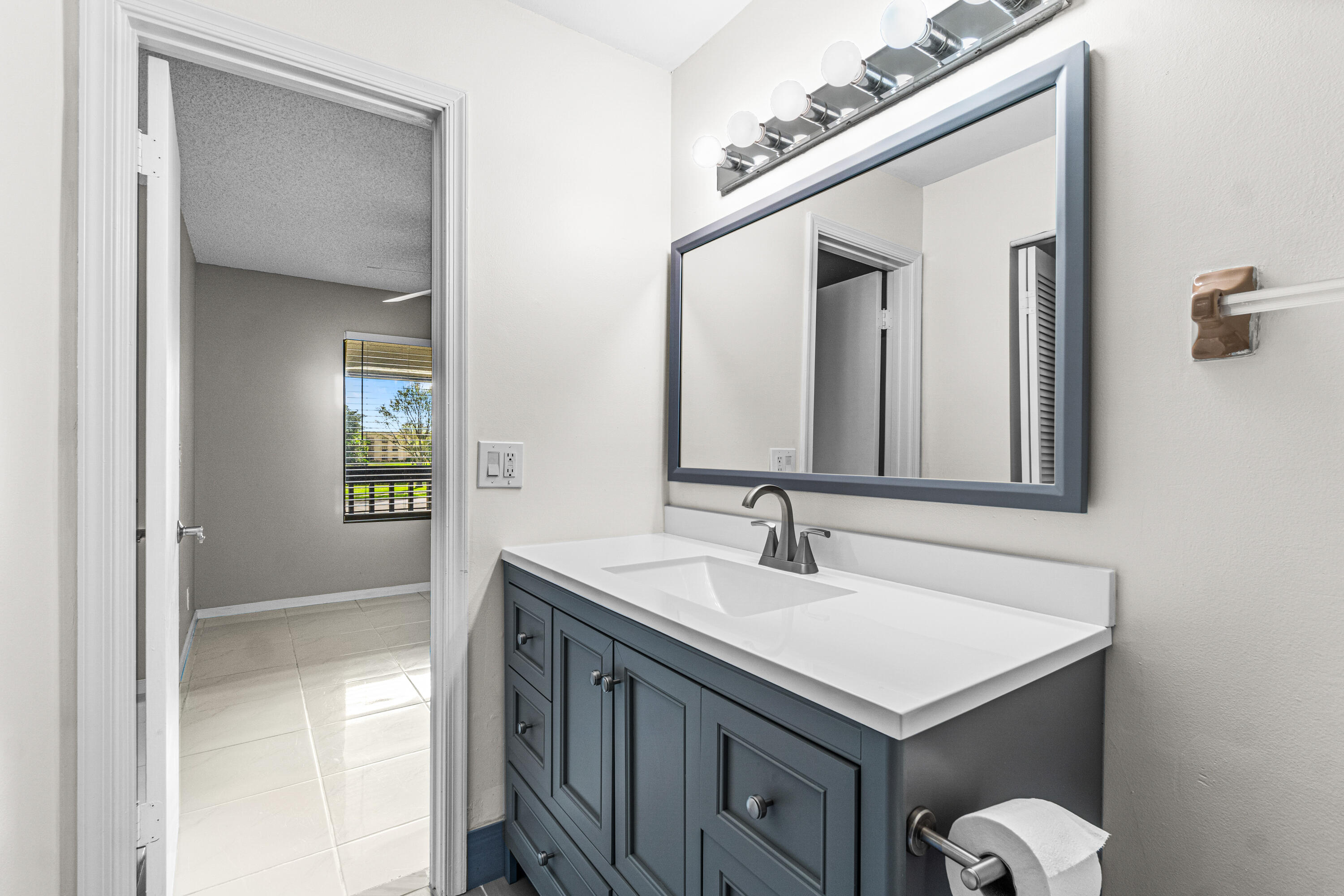 10137 Mangrove Drive 202, Boynton Beach Unit: 202